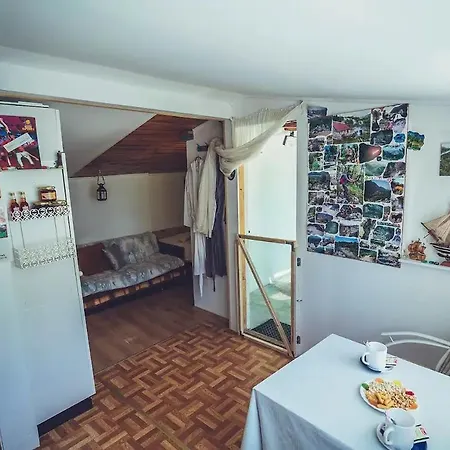 Alpesi faház Robinson Haus Ivan No Electricity Makarska