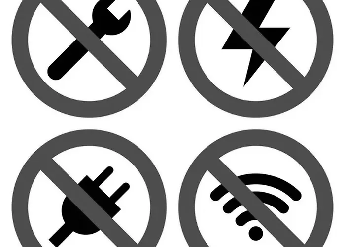 Robinson Haus Ivan No Electricity *