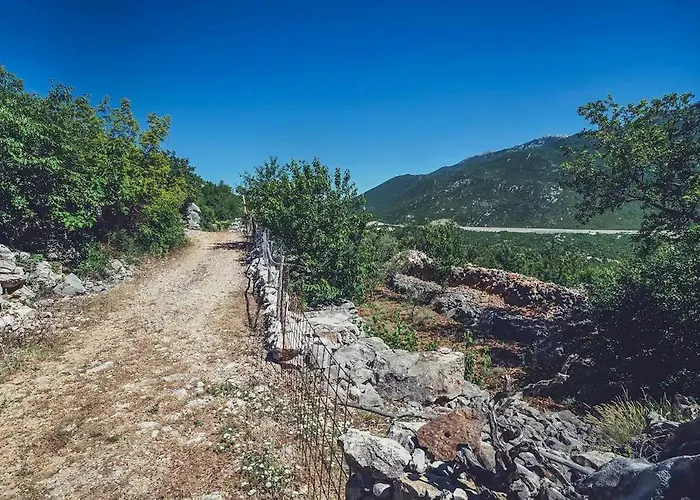 Robinson Haus Ivan No Electricity Makarska